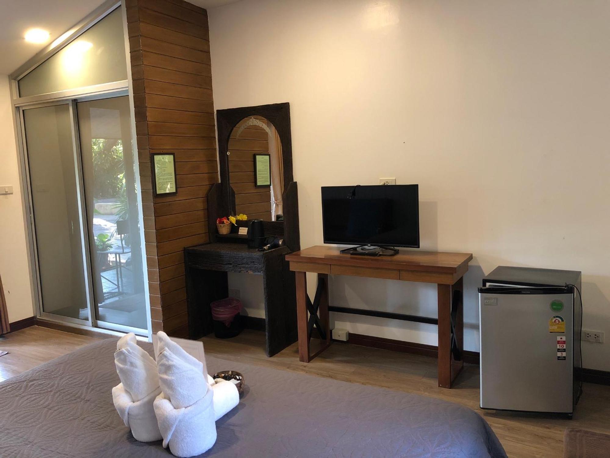 Likita Resort Ban Phe Esterno foto